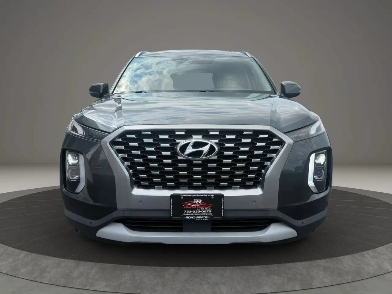 Used 2021 Hyundai Palisade SEL w/ Premium Package FWD image 2