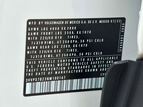 Certified 2022 Volkswagen Taos SE w/ Panoramic Sunroof Package image 15