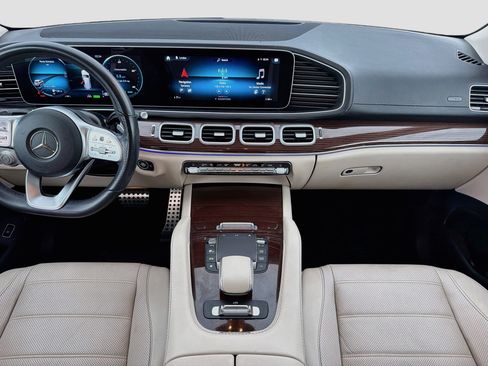 Used 2021 Mercedes-Benz GLS 580 4MATIC image 20