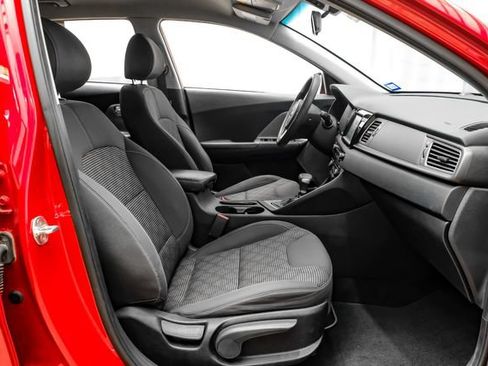 Used 2019 Kia Niro LX FWD image 33