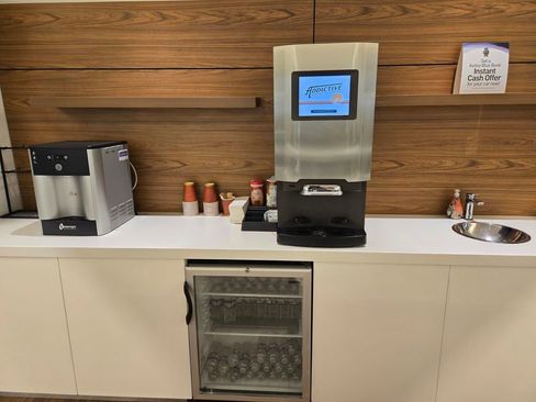 New 2026 Land Rover Defender 110 X-Dynamic SE AWD/4WD image 25