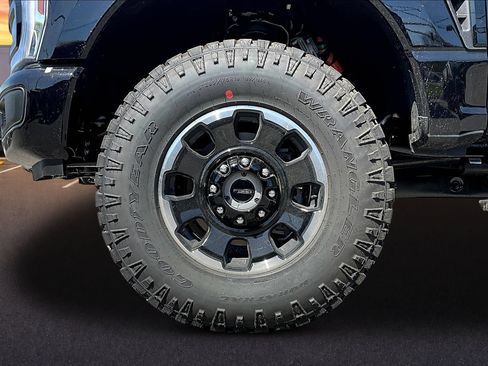New 2026 Ford F250 Platinum w/ Tremor Off-Road Package AWD/4WD image 11