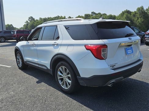 Used 2022 Ford Explorer Limited image 8