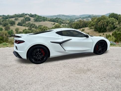 Used 2025 Chevrolet Corvette Z06 RWD image 10