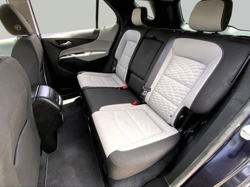 Used 2020 Chevrolet Equinox LS w/ LS Convenience Package FWD image 20
