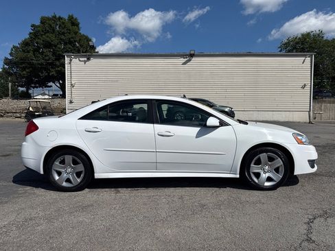 Used 2010 Pontiac G6 Sedan FWD image 5