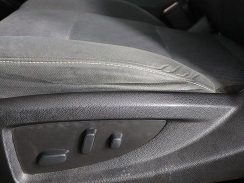 Used 2019 Chevrolet Tahoe 2WD w/ Remote Keyless Entry Package image 16