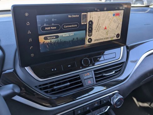 New 2025 Nissan Altima 2.5 SR image 17