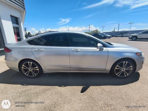 Used 2019 Ford Fusion Titanium AWD/4WD image 5