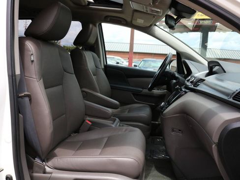 Used 2016 Honda Odyssey EX-L image 46