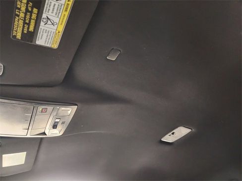 Used 2022 Toyota Tacoma TRD Sport image 25