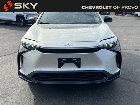 Used 2025 Toyota bZ4X AWD w/ Weather Package image 6