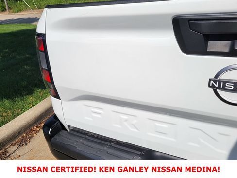 Used 2022 Nissan Frontier S RWD image 15