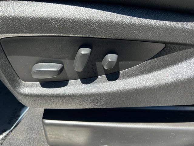 Used 2019 Chevrolet Silverado 2500 High Country w/ Duramax Plus Package AWD/4WD image 20