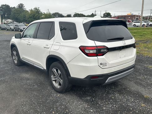 Used 2023 Honda Pilot EX-L image 6