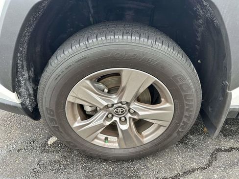 Used 2024 Toyota RAV4 XLE image 7