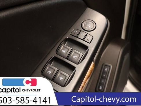 Used 2015 Chevrolet Suburban LTZ image 12