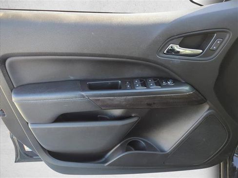 Used 2019 GMC Canyon SLE w/ SLE Convenience Package image 8