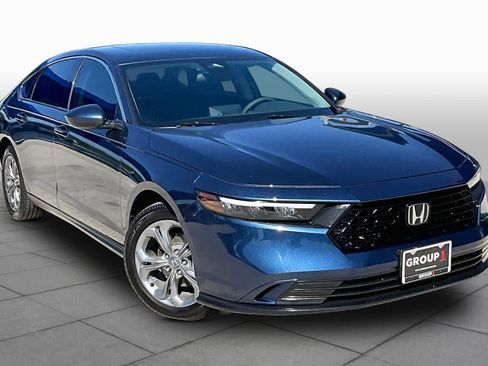Used 2024 Honda Accord EX image 3
