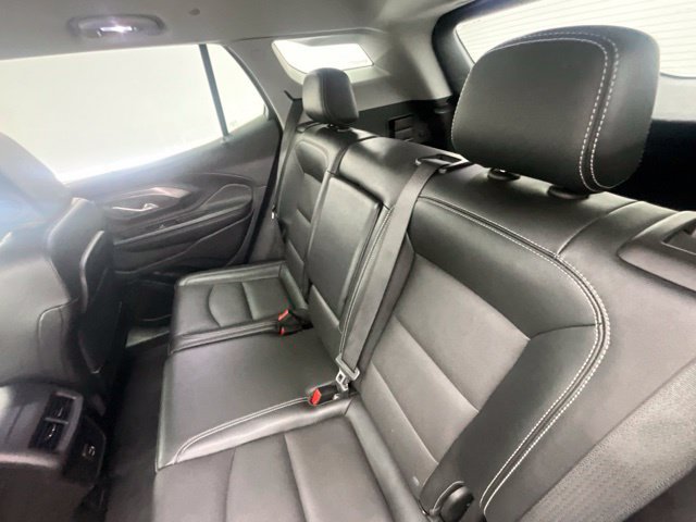 Used 2024 GMC Terrain SLT AWD/4WD image 5
