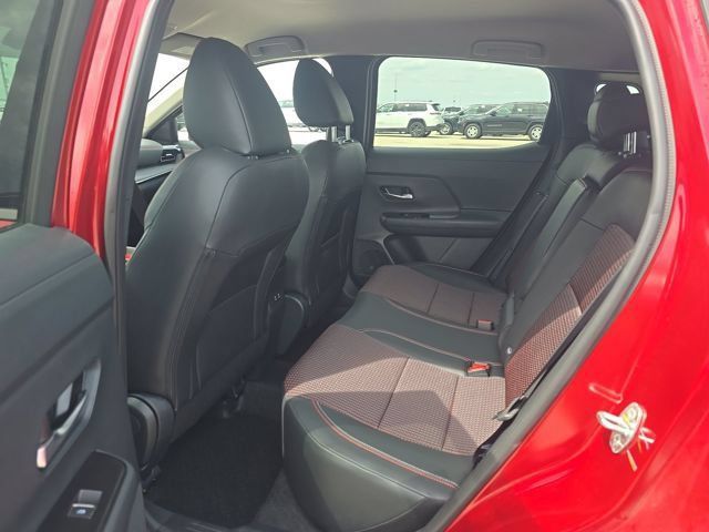 Used 2026 Nissan Kicks SR w/ Cold Weather Package AWD/4WD image 11