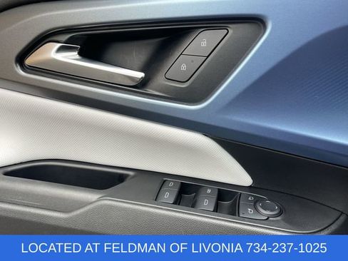 Certified 2025 Chevrolet Equinox EV LT image 22