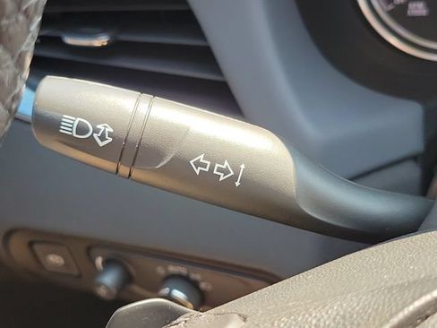 Certified 2020 Buick Enclave Essence w/ Sport Touring Edition FWD image 23
