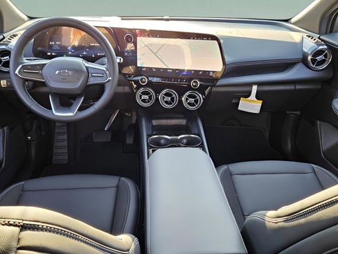 New 2025 Chevrolet Blazer EV LT image 9