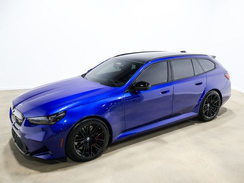 Used 2025 BMW M5 Touring image 15