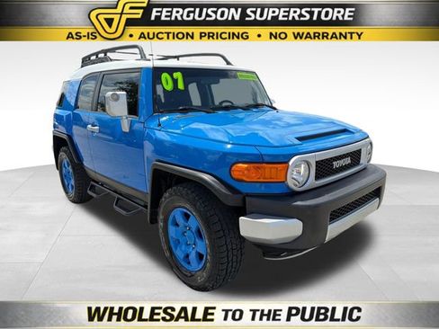Used 2007 Toyota FJ Cruiser 4WD w/ Convenience Pkg image 1