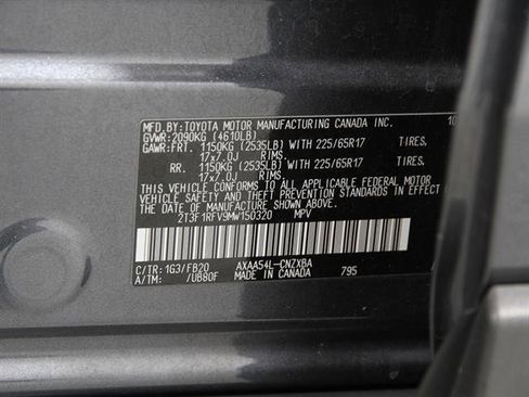 Used 2021 Toyota RAV4 LE image 19