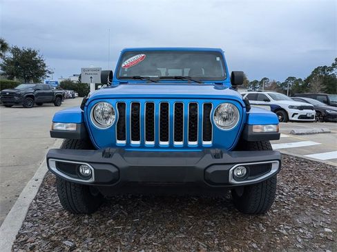 Certified 2022 Jeep Gladiator Overland w/ Popular Equipment Package image 8