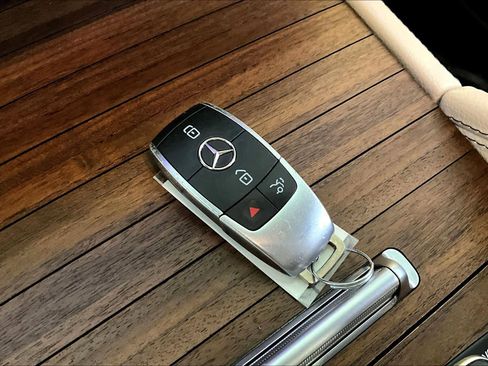 Used 2023 Mercedes-Benz GLE 350 4MATIC image 14