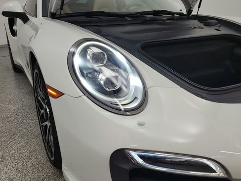 Used 2014 Porsche 911 Turbo S image 23