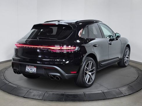 Certified 2026 Porsche Macan AWD/4WD image 7