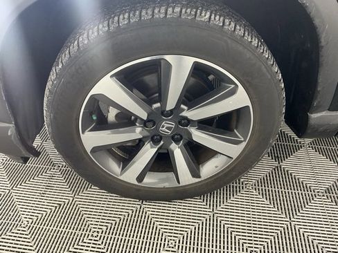 Used 2024 Honda Pilot Elite image 29