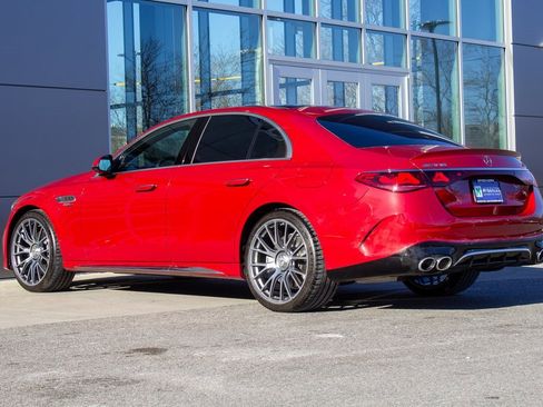 Used 2025 Mercedes-Benz E 53 AMG e 4MATIC Sedan w/ Driver Assistance Package image 8