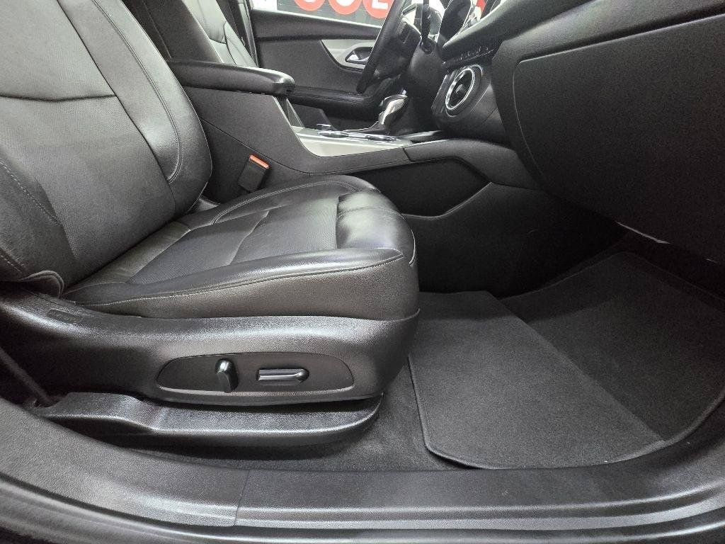 Used 2019 Chevrolet Blazer LT w/ Sun and Wheels Package FWD image 18