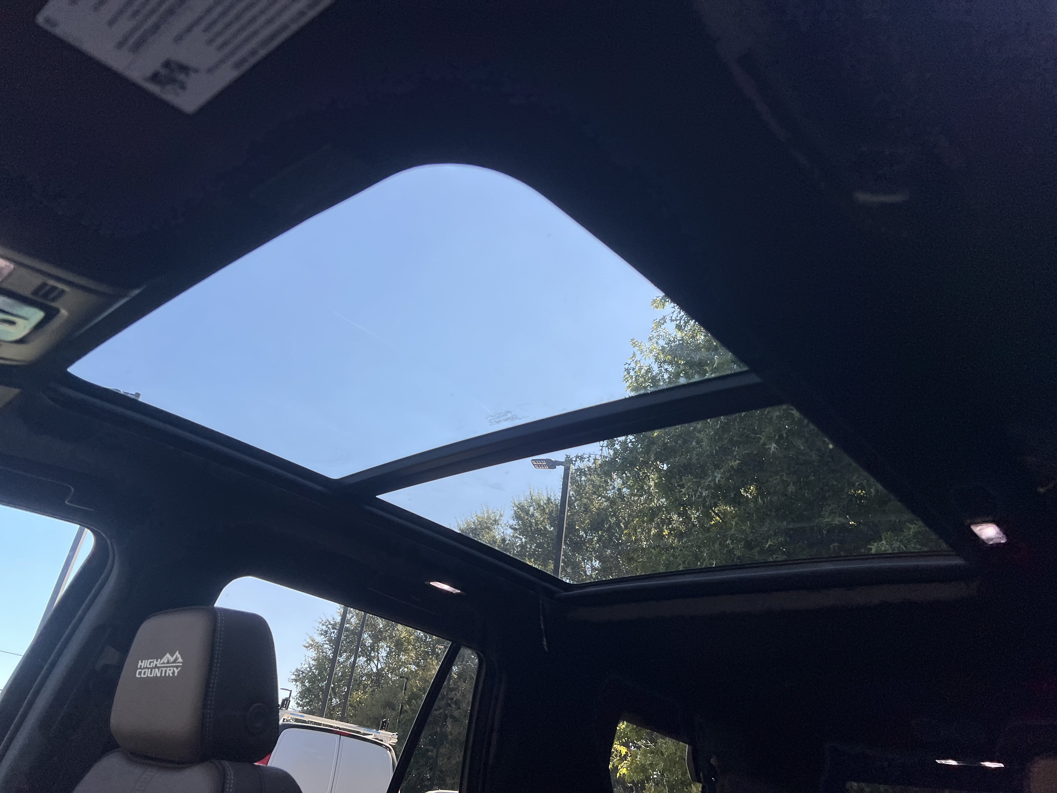 New 2026 Chevrolet Tahoe High Country w/ Sun And Tow Package AWD/4WD image 35