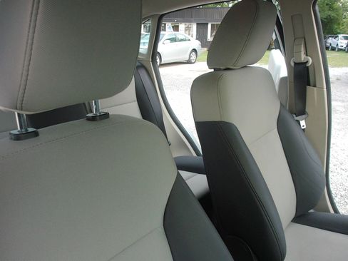 Used 2012 Ford Fiesta S FWD image 37