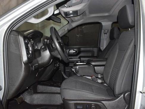 Used 2023 Chevrolet Silverado 2500 Custom w/ Custom Value Package image 14