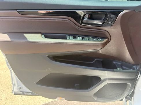 Used 2026 Honda Odyssey Touring image 9