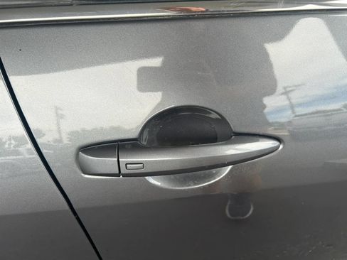 Used 2022 Nissan Sentra SV w/ Trunk Package FWD image 4