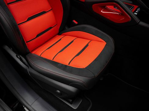 Used 2025 Mercedes-Benz GLE 53 AMG 4MATIC Coupe w/ AMG Night Package image 72