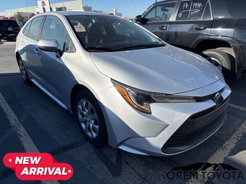 Used 2024 Toyota Corolla LE FWD image 17