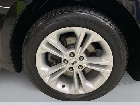 Used 2014 Ford Taurus SEL FWD image 19
