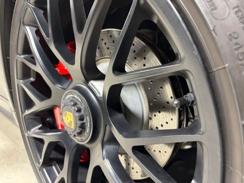 Used 2015 Porsche 911 Carrera S image 5