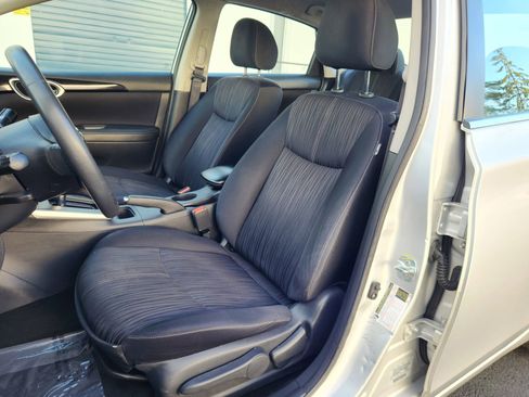 Used 2017 Nissan Sentra SV FWD image 7