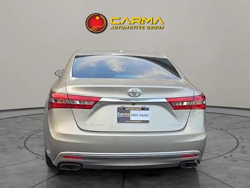 Used 2018 Toyota Avalon XLE Premium image 5