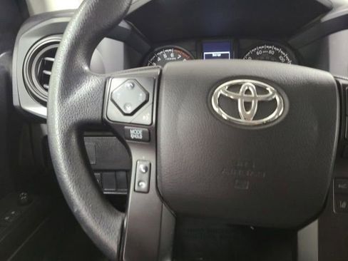 Used 2022 Toyota Tacoma SR AWD/4WD image 25